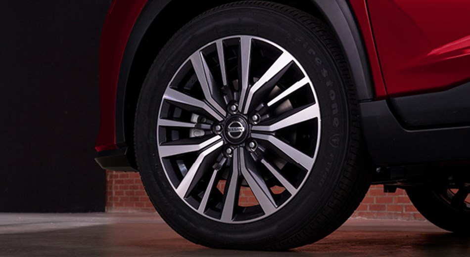 Nissan Kicks 17” alloy wheels
