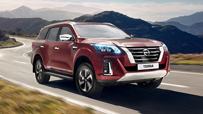 Nissan Terra Driving